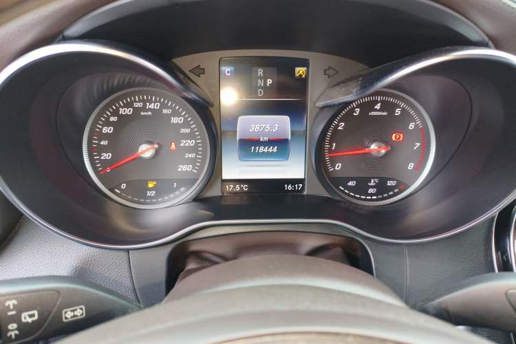 Used Mercedes-Benz GLC 2017 GLC 260 4MATIC Dynamic Edition Instrument Cluster