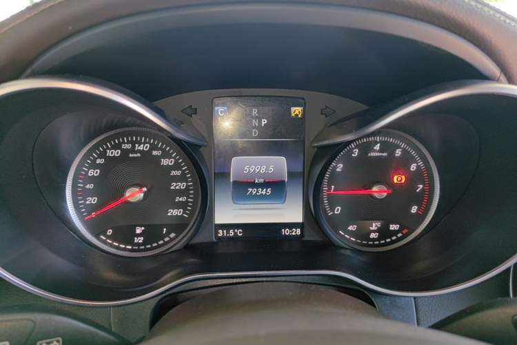 Used Mercedes-Benz GLC 2017 GLC 300 4MATIC Sport Edition Instrument Cluster