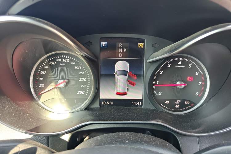 Used Mercedes-Benz GLC 2017 GLC 260 4MATIC Dynamic Edition Instrument Cluster