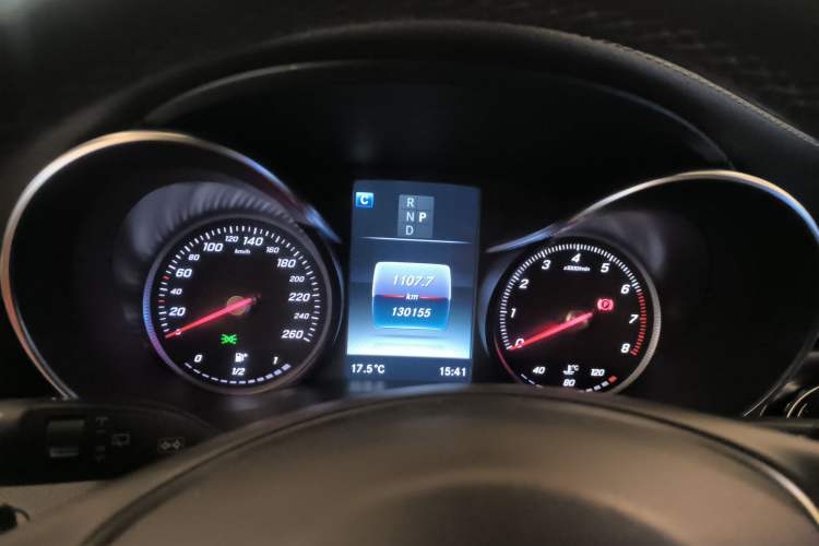 Used Mercedes-Benz GLC 2017 GLC 260 4MATIC Luxury Model Instrument Cluster