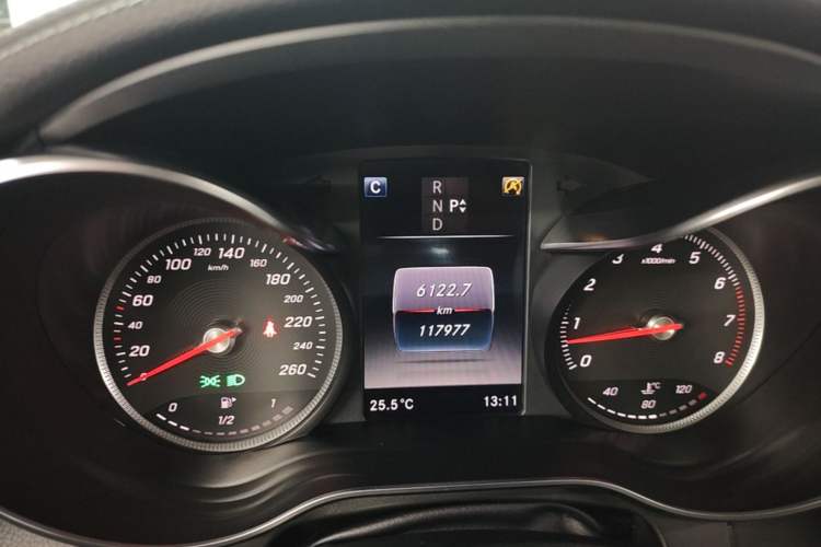 Used Mercedes-Benz GLC 2017 GLC 260 4MATIC Luxury Model Instrument Cluster