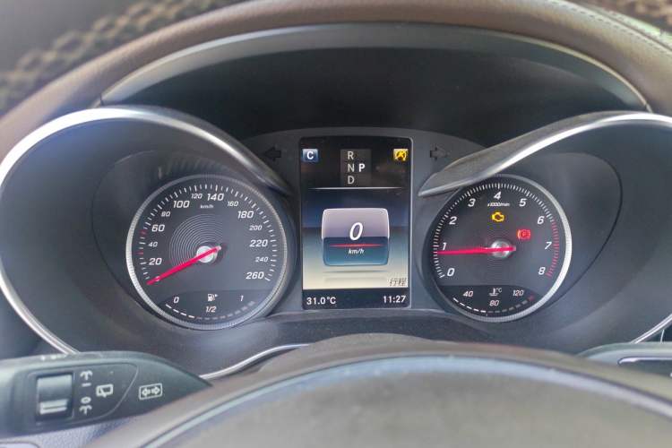 Used Mercedes-Benz GLC 2017 GLC 260 4MATIC Luxury Model Instrument Cluster