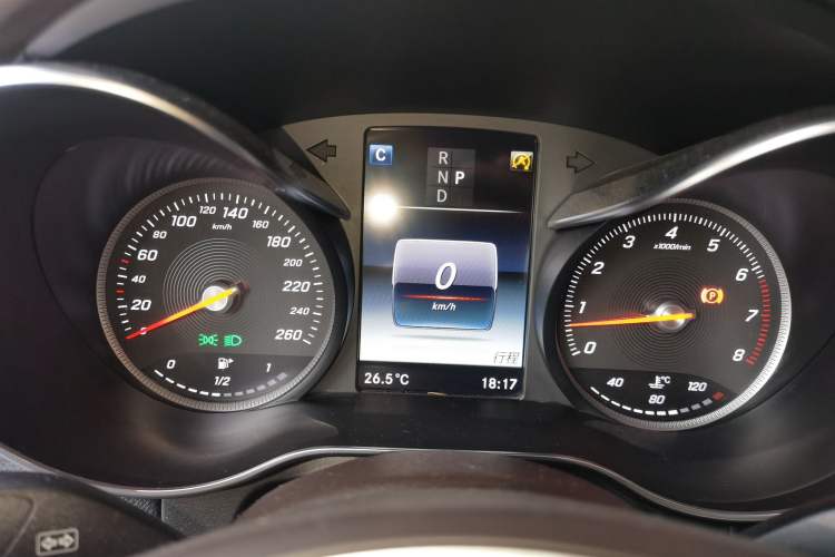 Used Mercedes-Benz GLC 2017 GLC 260 4MATIC Luxury Model Instrument Cluster