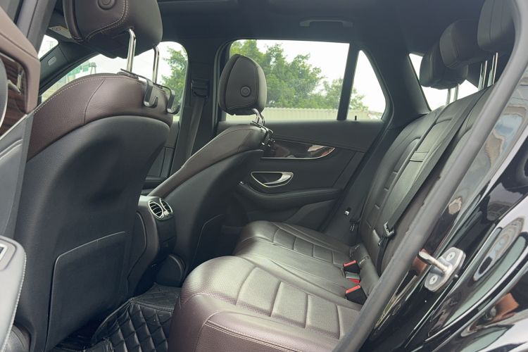 Used Mercedes-Benz GLC 2017 GLC 260 4MATIC Dynamic Edition Interior 1