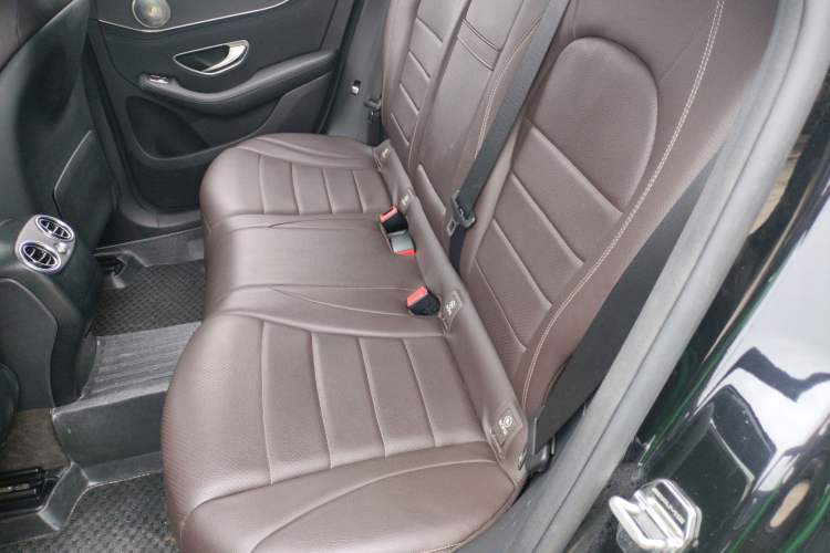Used Mercedes-Benz GLC 2017 GLC 200 4MATIC Interior 4