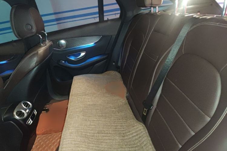 Used Mercedes-Benz GLC 2017 GLC 300 4MATIC Sport Edition Interior 4