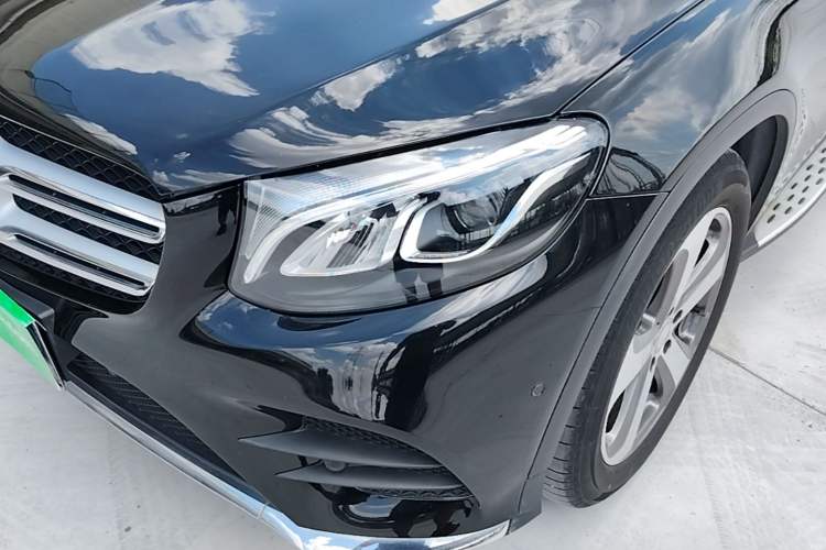 Used Mercedes-Benz GLC 2017 GLC 260 4MATIC Luxury Model Left Front Headlight