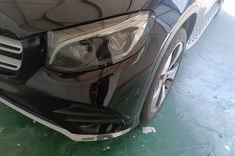 Used Mercedes-Benz GLC 2017 GLC 300 4MATIC Luxury Model Left Front Headlight