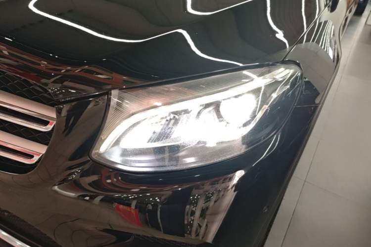 Used Mercedes-Benz GLC 2017 GLC 260 4MATIC Luxury Model Left Front Headlight