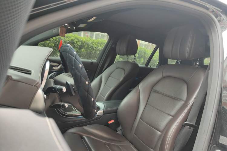 Used Mercedes-Benz GLC 2017 GLC 260 4MATIC Luxury Model Left Front Seat