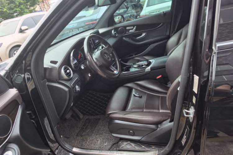 Used Mercedes-Benz GLC 2017 GLC 260 4MATIC Dynamic Edition Left Front Seat