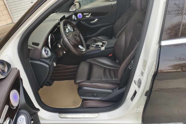 Used Mercedes-Benz GLC 2017 GLC 260 4MATIC Dynamic Edition Left Front Seat