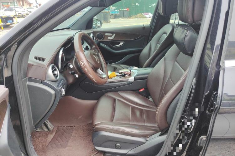 Used Mercedes-Benz GLC 2017 GLC 300 4MATIC Sport Edition Left Front Seat