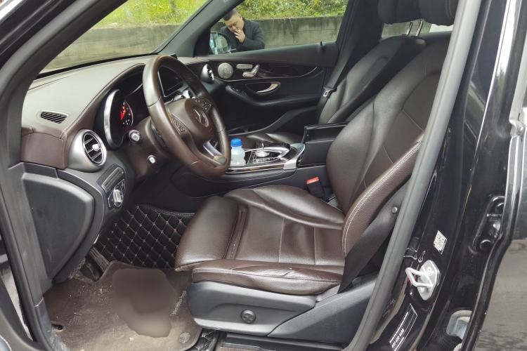 Used Mercedes-Benz GLC 2017 GLC 260 4MATIC Dynamic Edition Left Front Seat