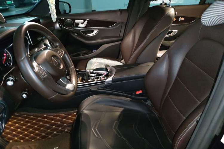 Used Mercedes-Benz GLC 2017 GLC 260 4MATIC Dynamic Edition Left Front Seat