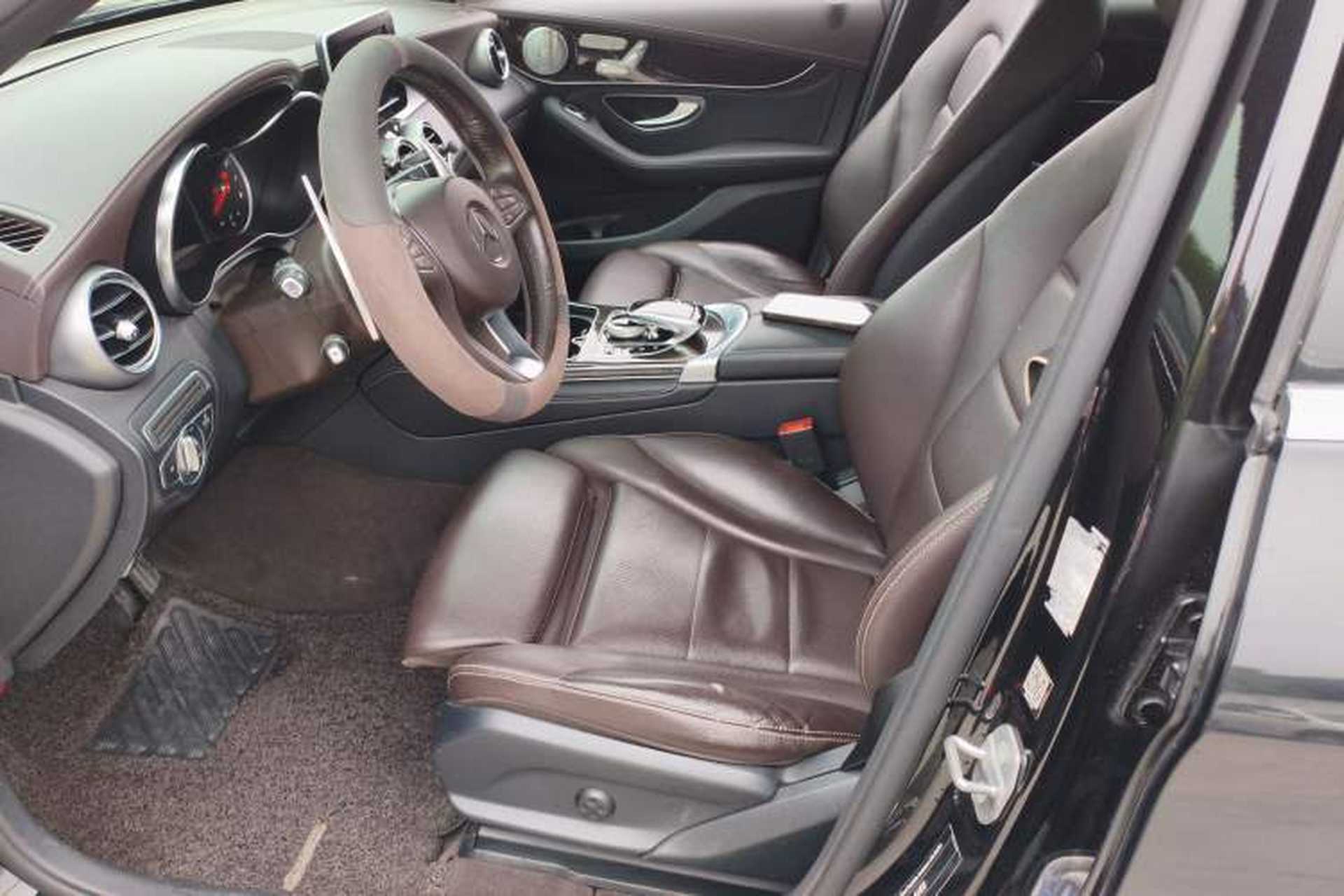 Used Mercedes-Benz GLC 2017 GLC 260 4MATIC Dynamic Edition Left Front Seat
