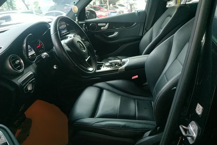 Used Mercedes-Benz GLC 2017 GLC 260 4MATIC Dynamic Edition Left Front Seat