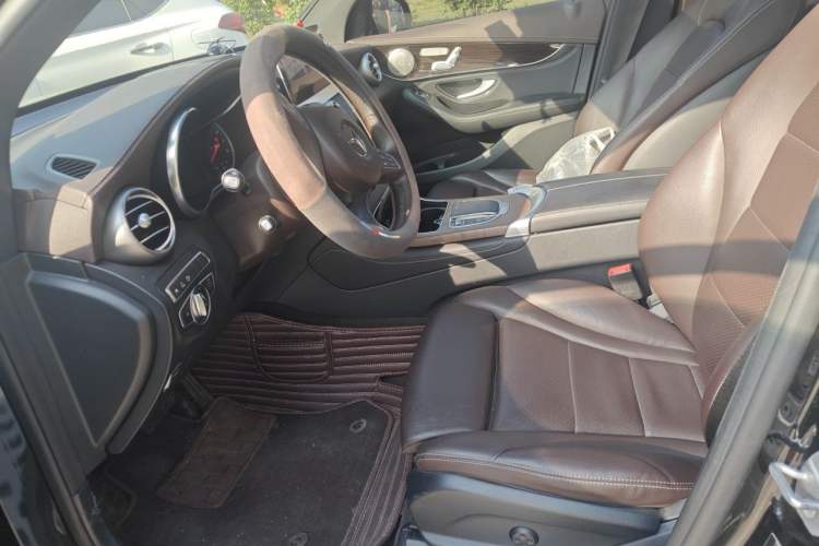 Used Mercedes-Benz GLC 2017 GLC 260 4MATIC Luxury Model Left Front Seat
