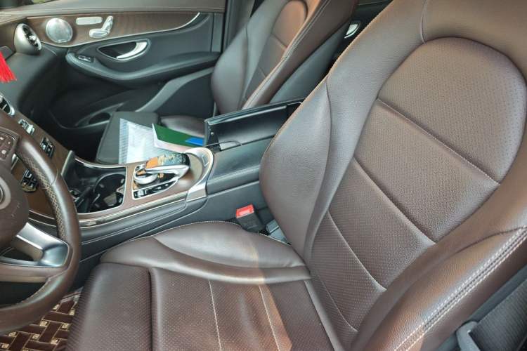Used Mercedes-Benz GLC 2017 GLC 300 4MATIC Sport Edition Left Front Seat