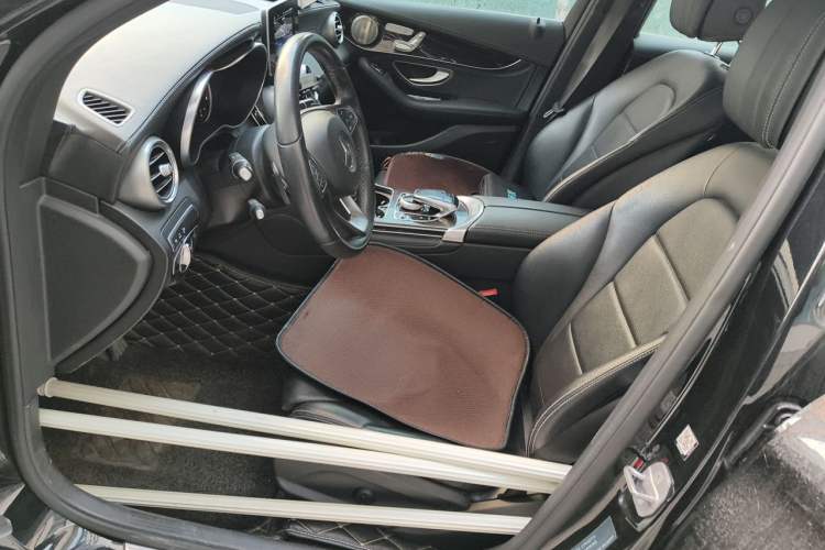 Used Mercedes-Benz GLC 2017 GLC 260 4MATIC Luxury Model Left Front Seat