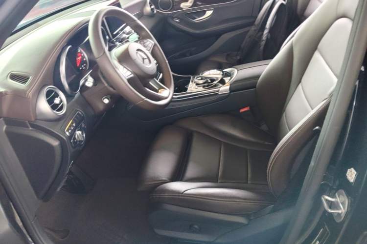 Used Mercedes-Benz GLC 2017 GLC 260 4MATIC Luxury Model Left Front Seat