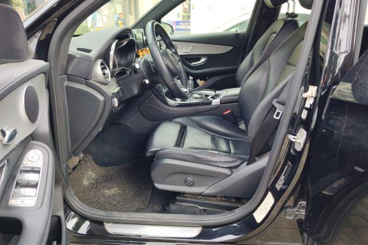 Used Mercedes-Benz GLC 2017 GLC 200 4MATIC Left Front Seat
