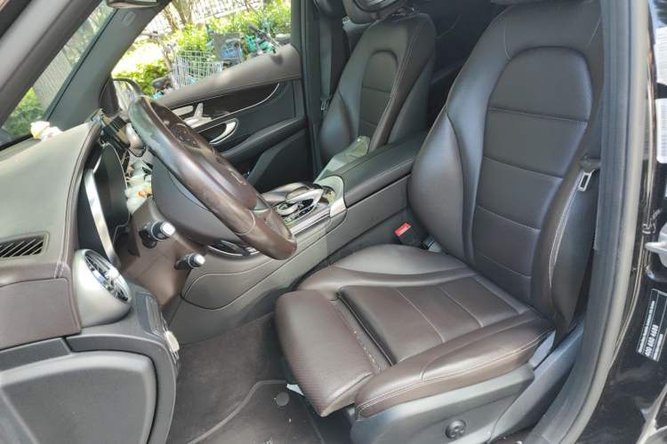 Used Mercedes-Benz GLC 2017 GLC 260 4MATIC Dynamic Edition Left Front Seat