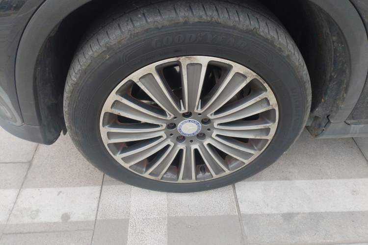 Used Mercedes-Benz GLC 2017 GLC 200 4MATIC Left Front Wheel Hub