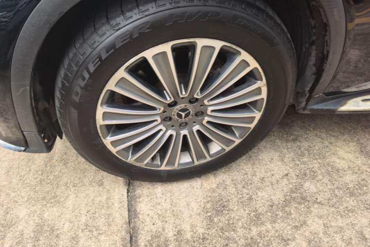 Used Mercedes-Benz GLC 2017 GLC 260 4MATIC Dynamic Edition Left Front Wheel Hub