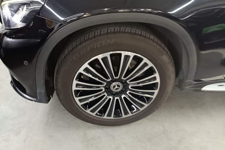 Used Mercedes-Benz GLC 2017 GLC 260 4MATIC Dynamic Edition Left Front Wheel Hub