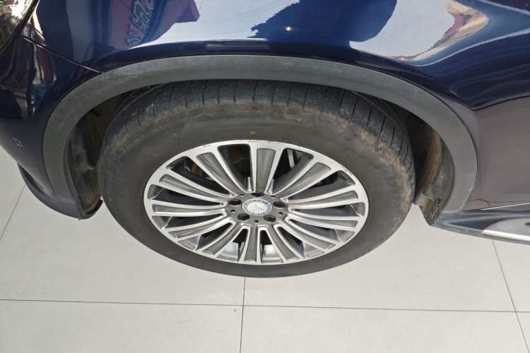 Used Mercedes-Benz GLC 2017 GLC 200 4MATIC Left Front Wheel Hub