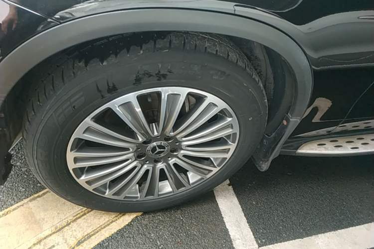 Used Mercedes-Benz GLC 2017 GLC 260 4MATIC Dynamic Edition Left Front Wheel Hub