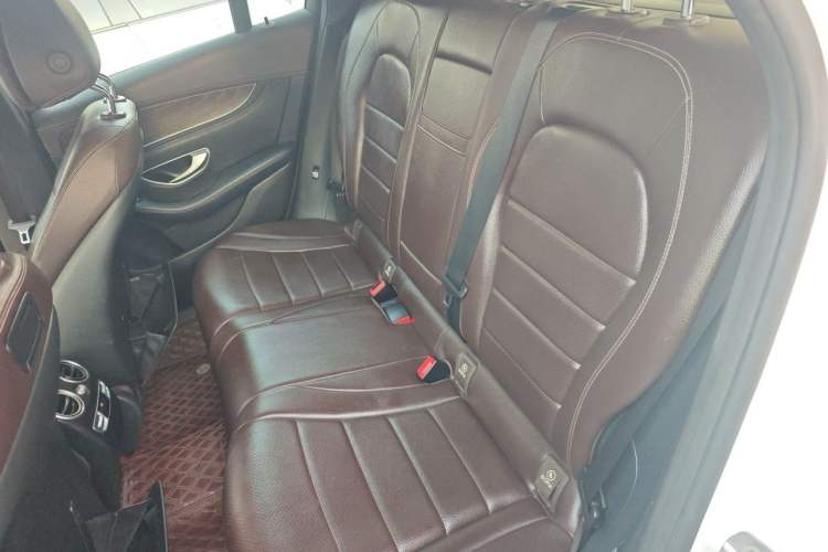 Used Mercedes-Benz GLC 2017 GLC 300 4MATIC Sport Edition Left Rear Seat