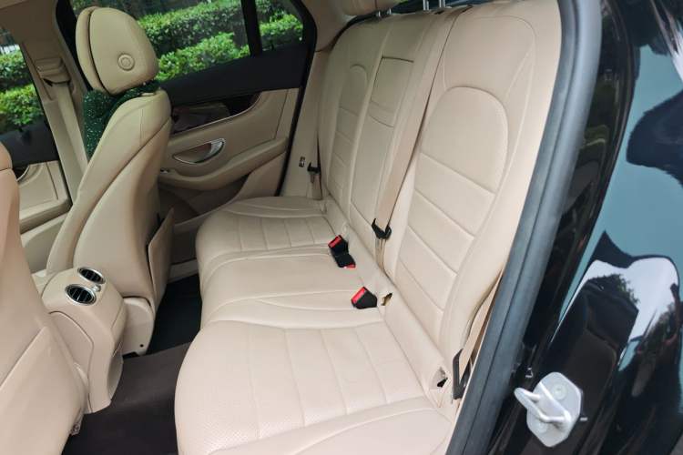Used Mercedes-Benz GLC 2017 GLC 260 4MATIC Luxury Model Left Rear Seat