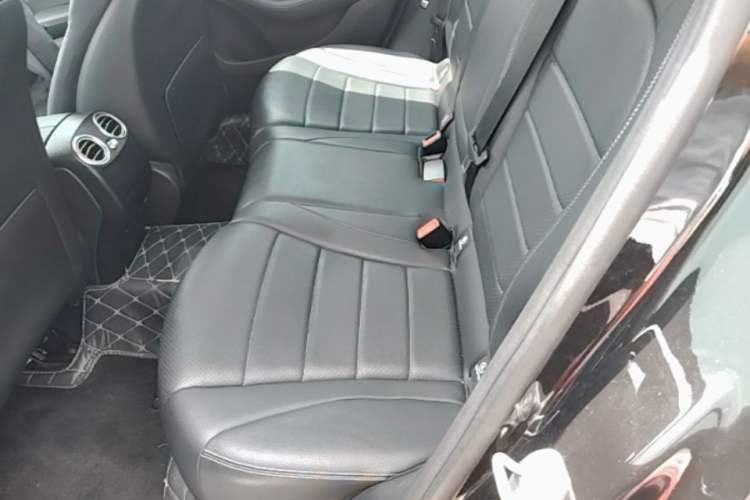 Used Mercedes-Benz GLC 2017 GLC 260 4MATIC Luxury Model Left Rear Seat