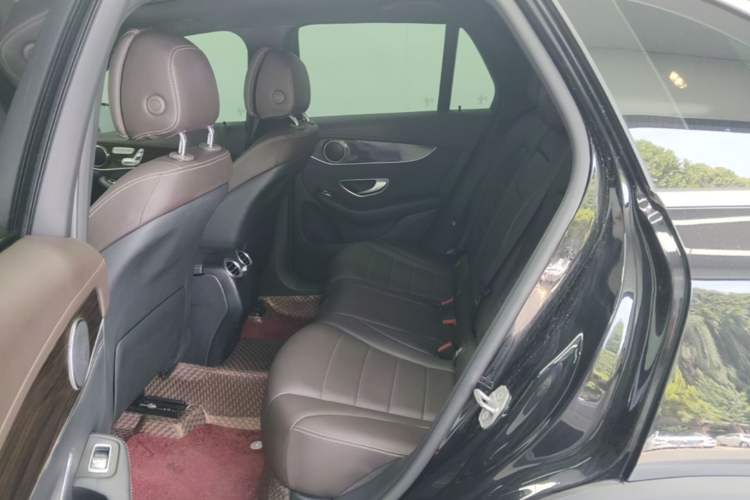Used Mercedes-Benz GLC 2017 GLC 260 4MATIC Luxury Model Left Rear Seat