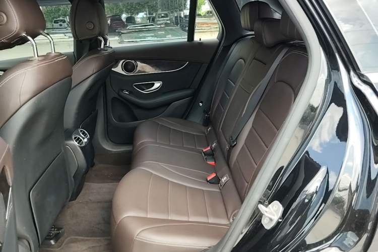 Used Mercedes-Benz GLC 2017 GLC 260 4MATIC Luxury Model Left Rear Seat