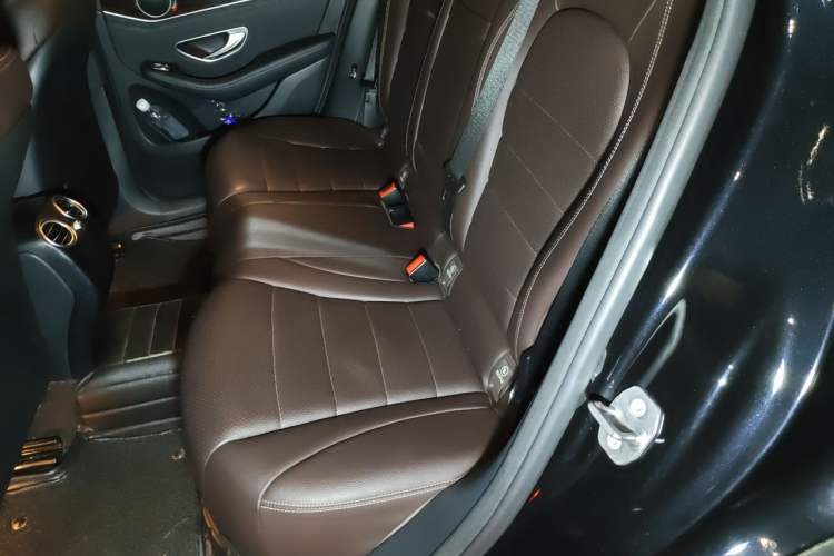 Used Mercedes-Benz GLC 2017 GLC 260 4MATIC Luxury Model Left Rear Seat
