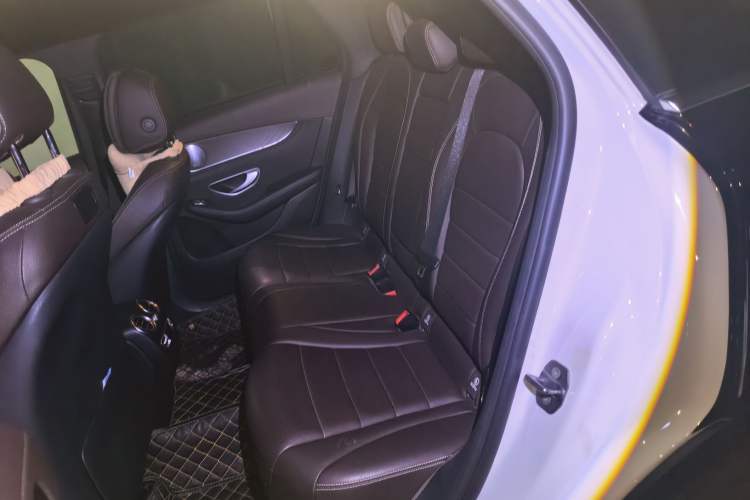 Used Mercedes-Benz GLC 2017 GLC 300 4MATIC Sport Edition Left Rear Seat