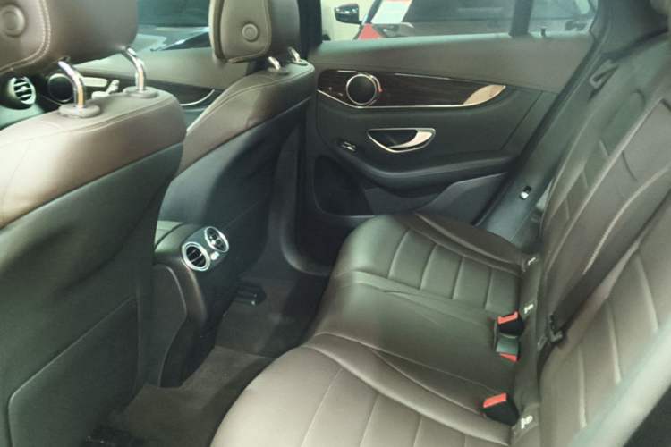 Used Mercedes-Benz GLC 2017 GLC 260 4MATIC Luxury Model Left Rear Seat