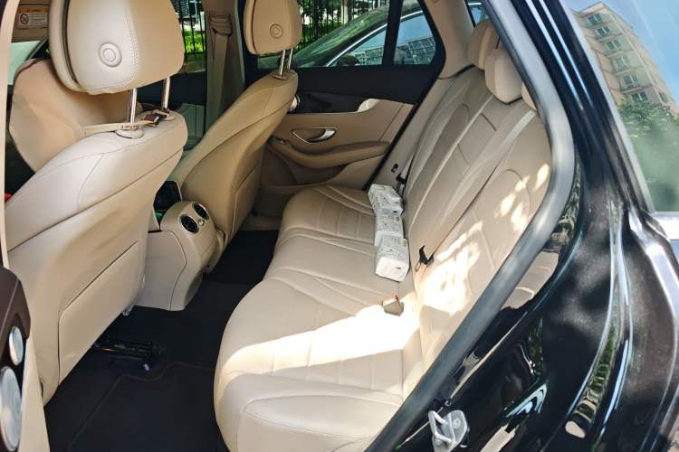 Used Mercedes-Benz GLC 2017 GLC 260 4MATIC Luxury Model Left Rear Seat