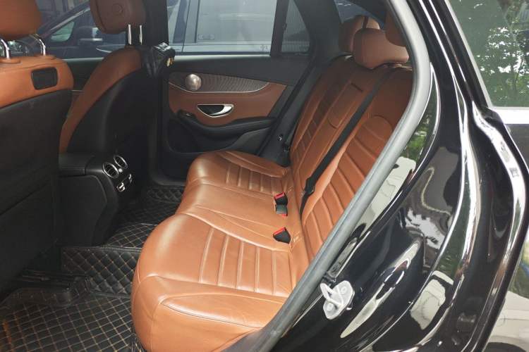 Used Mercedes-Benz GLC 2017 GLC 300 4MATIC Luxury Model Left Rear Seat