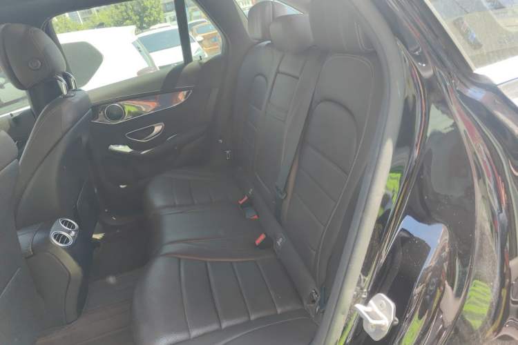 Used Mercedes-Benz GLC 2017 GLC 260 4MATIC Luxury Model Left Rear Seat