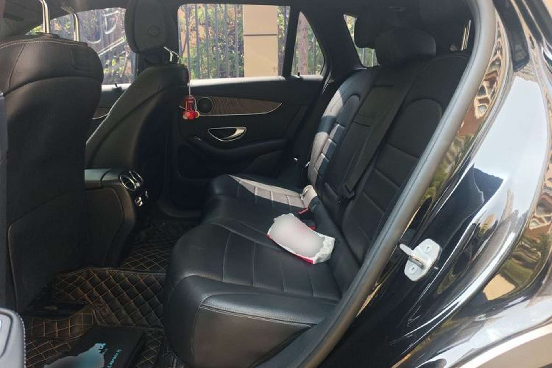 Used Mercedes-Benz GLC 2017 GLC 300 4MATIC Sport Edition Left Rear Seat