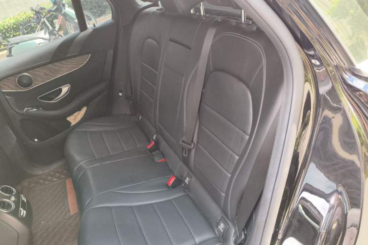 Used Mercedes-Benz GLC 2017 GLC 300 4MATIC Sport Edition Left Rear Seat