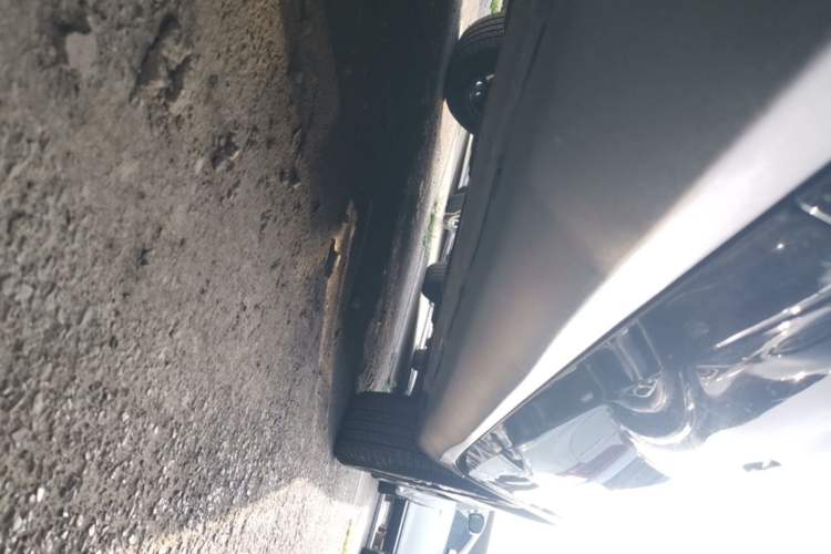 Used Mercedes-Benz GLC 2017 GLC 260 4MATIC Dynamic Edition Left Side Sill