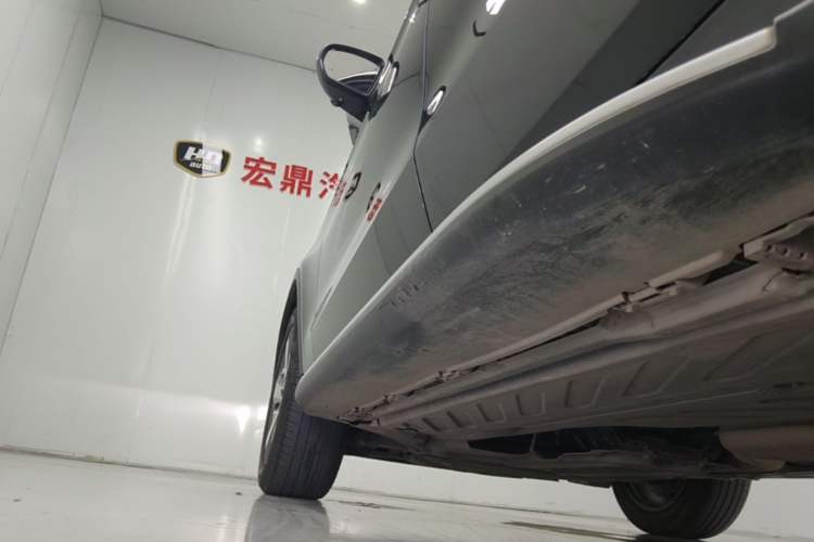 Used Mercedes-Benz GLC 2017 GLC 260 4MATIC Luxury Model Left Side Sill