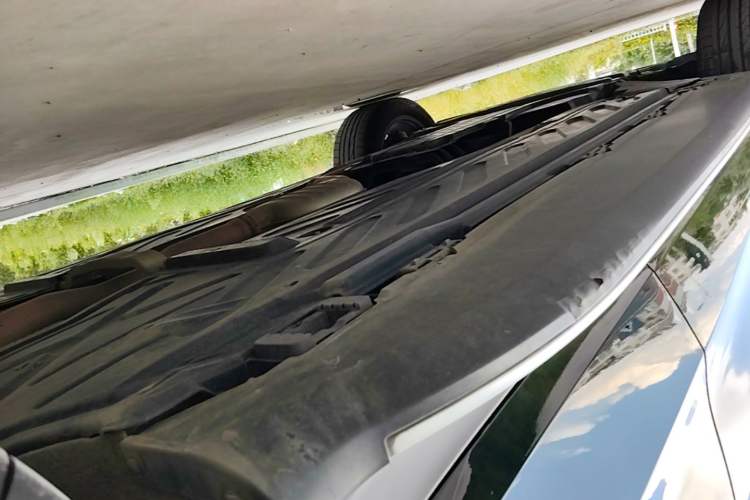Used Mercedes-Benz GLC 2017 GLC 260 4MATIC Luxury Model Left Side Sill