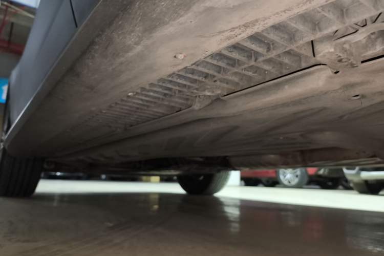 Used Mercedes-Benz GLC 2017 GLC 260 4MATIC Dynamic Edition Left Side Sill