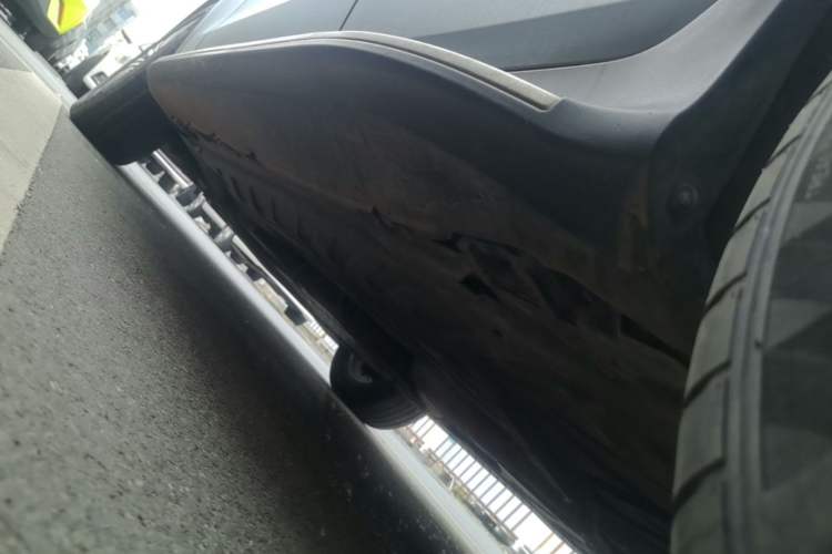 Used Mercedes-Benz GLC 2017 GLC 260 4MATIC Dynamic Edition Left Side Sill